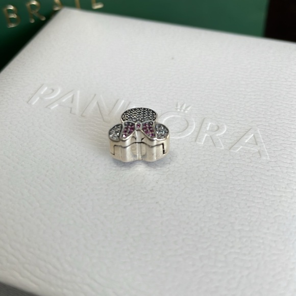 Authentic Pandora Disney Minnie Mouse Pavé Clip Charm - Picture 7 of 7
